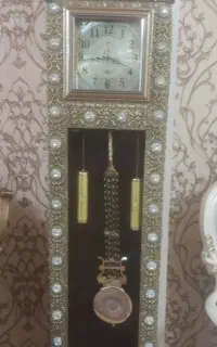 ساعت برنز ایستاده