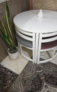 میز غذا خوری ۴نفره در حد نو استفاده نشده