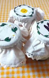 درپوش دو رو بانکه و مربا (گلدوزی و نقاشی)