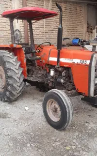 تراکتور۲۸۵