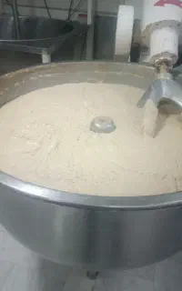 فروش عمده حلواارده