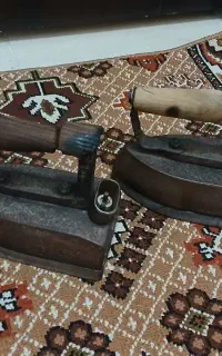 اتو خیاطی قدیمی و سالم