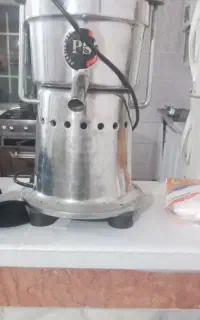 آبمیوه گیری صنعتی
