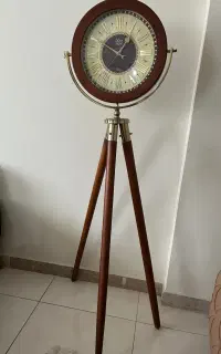 ساعت ایستاده تلسکوپی