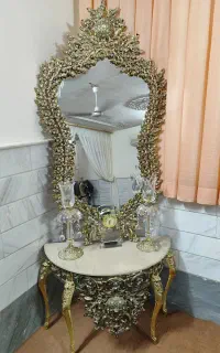 آینه و شمعدان