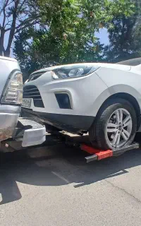 یدک ک کرمان چرخگیر  یدک کش شبانه روزی یدک کش