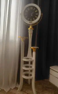 ساعت ایستاده