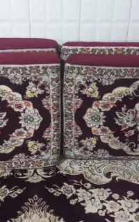 فروش چهار عدد پشتی و دو عدد فرش ۹متری