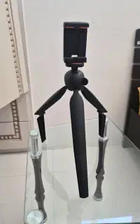 سه‌پایه نگه دارنده گوشی