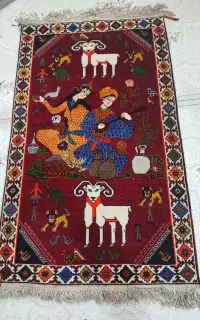 قالیچه دستباف طرح لیلی مجنون