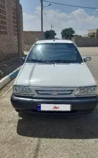 پراید سفید