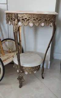میز تلفن برنز