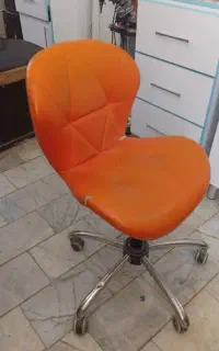 صندلی چرخشی آرایشگاه