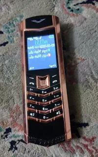 گوشی ورتو در حد مشابه اصل
