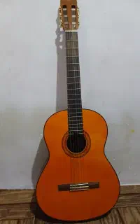 گیتار یاماها C70