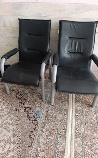 صندلی اداری و صندلی چرخ دار