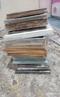 تعدادی قاب عکس در طرح ها و رنگهای متفاوت