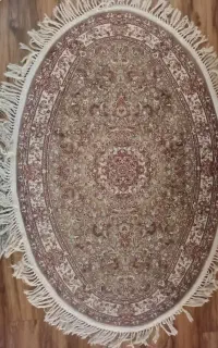 فرش بیضی یک در یک و نیم