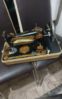 چرخ خیاطی تمیز وسالم