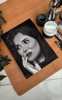 سفارش نقاشی سیاه قلم هدیه ای ماندگار