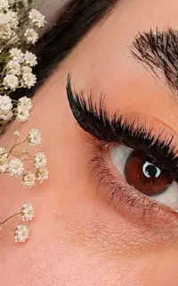 خدمات وآموزش تخصصی اکستنشن مژه