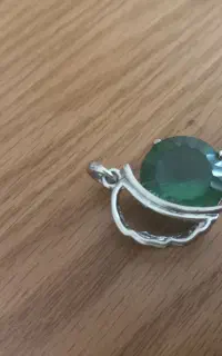 پلاک و دستبند