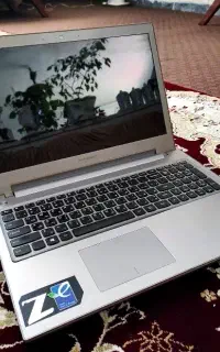 لپتاپ Lenovo در حد نو تمیز سالم