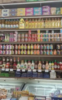 واگذاری مواد غذایی با۳۷سال سابقه