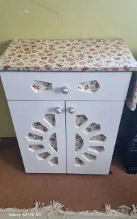 میز اتو کابینت دار