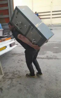 باربری فقط خدا با ۱۷ سال ثابقه