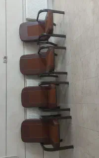 صندلی دسته دار