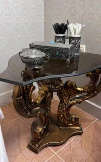 میز عسلی سلطنتی