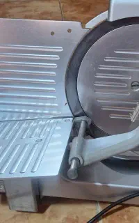 کالباس بر در حد نو