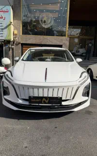 فروش خودرو هونگچی Eqm5