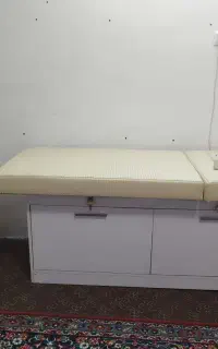 تخت ماساژ شیک و خاص