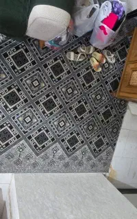تعدادی گلیم و موکت