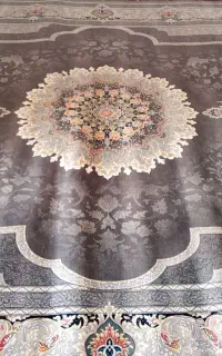 قالی ۱۲ متری