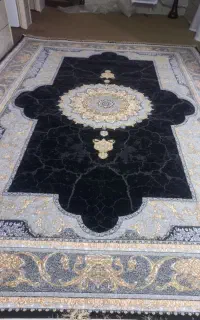 سه عدد قالی