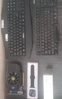 قطعات کامپیوتر و ساعت