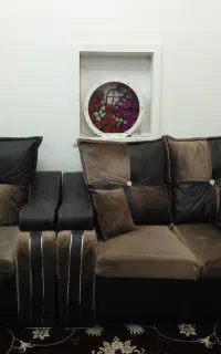 مبل راحتی ۷ نفره و میز جلو مبلی