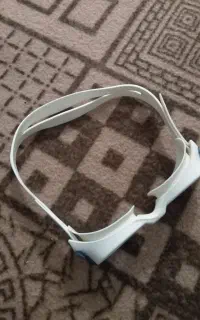 عینک شنا استخر