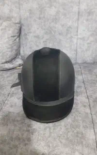کلاه اسب سواری