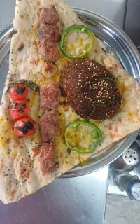 به یک نیروی خانم جهت کار دررستوران