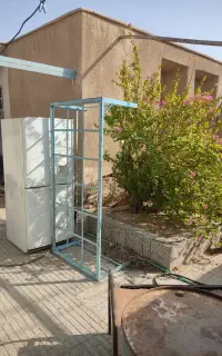 یک میزرختخواب اهنی تخت فنری نو نووبشکه220Lدرحدنوو
