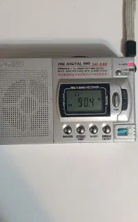 رادیو قدیمی فول موج کوچک