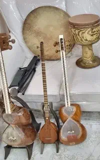تعدادی ساز اصیل ایرانی