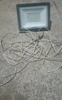 نورافکن ۱۰۰وات