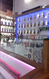 به یک نفر جهت شراکت در موبایل فروشی