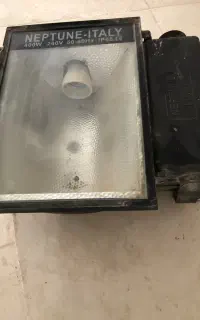 نورافکن ۴۰۰وات