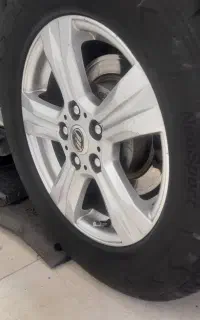 خودرو ایکس ۶۰ مدل ۹۶سفید اتومات ۱۸۹۰۰۰ تاکار